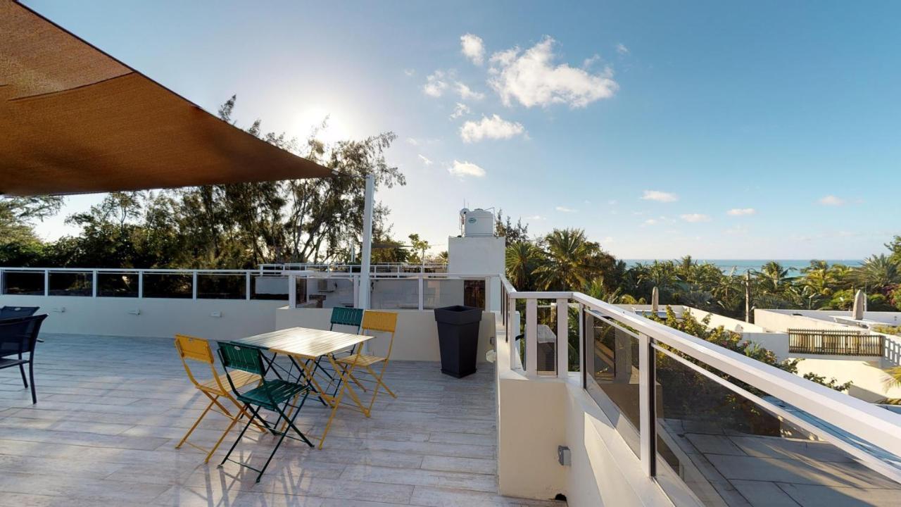 Ferienwohnung Penthouse - Private Roof Terrace - Sea & Mountain View Grand Baie Exterior foto