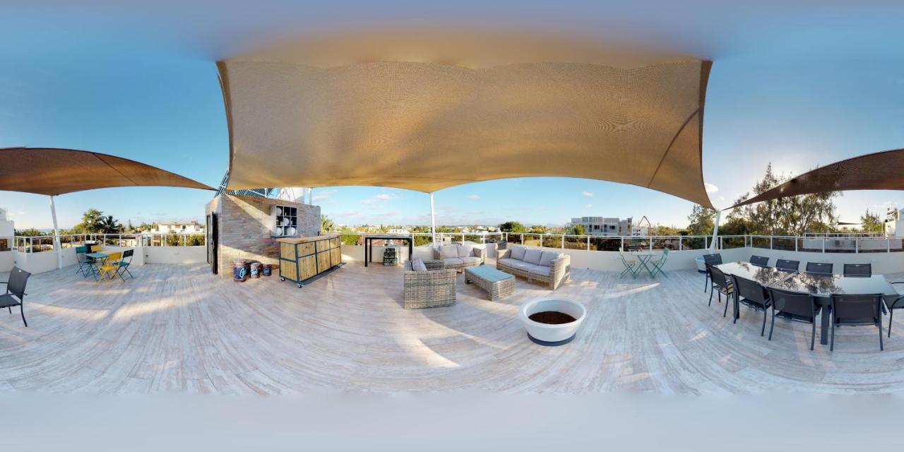 Ferienwohnung Penthouse - Private Roof Terrace - Sea & Mountain View Grand Baie Exterior foto