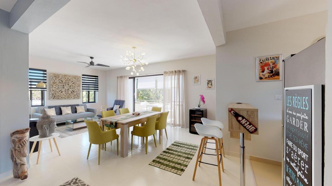 Ferienwohnung Penthouse - Private Roof Terrace - Sea & Mountain View Grand Baie Exterior foto